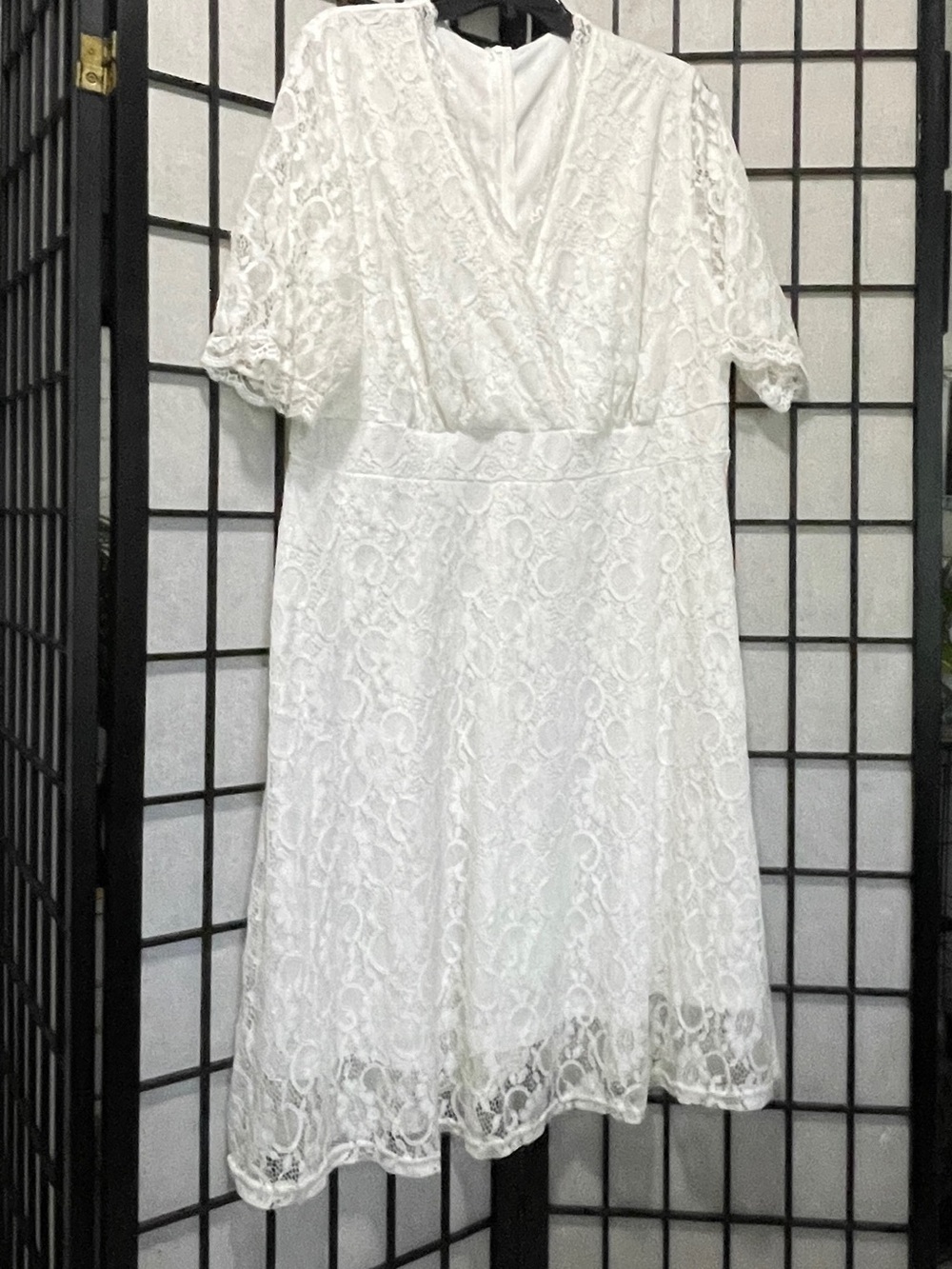 Elegant White Lace Midi Dress with Surplice Neckline